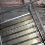 ベランダ、屋根上 糞害箇所