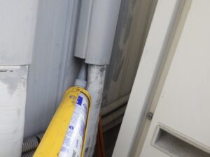 エアコンダクト隙間 コーキング処理（侵入防止施工）